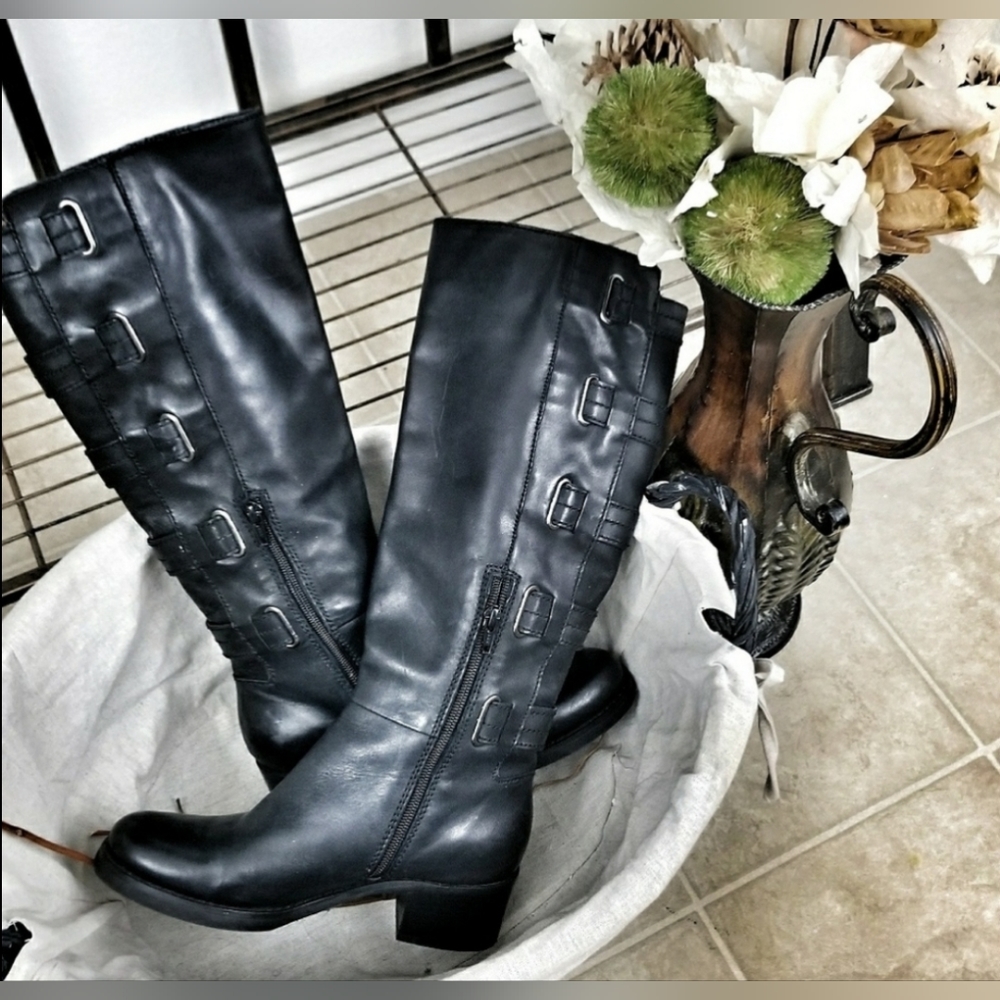 ARTURO CHIANG BLACK BOOTS SIZE 6M